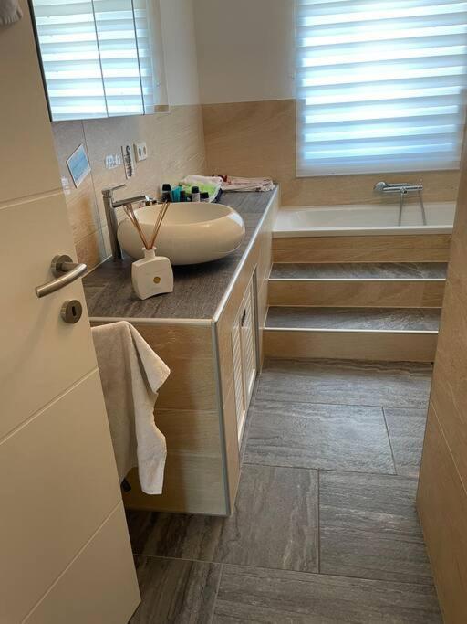 Moderne Wohnung Mit Stil Gross Gerungs Zewnętrze zdjęcie